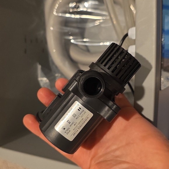 Ice Cold Therapy Machine - Picture 12 of 17